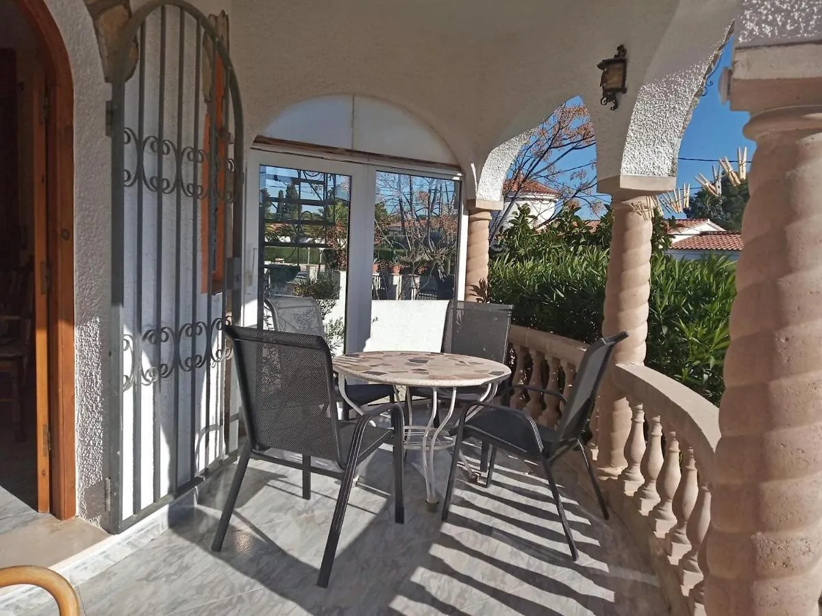 Villa Doree 209 Miami Playa Spain
